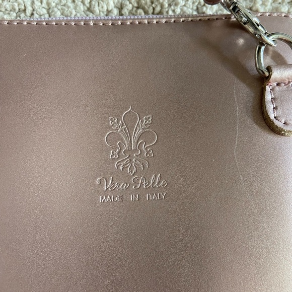 🔸 Vera Pelle 🔸 metallic crossbody purse - Picture 3 of 8